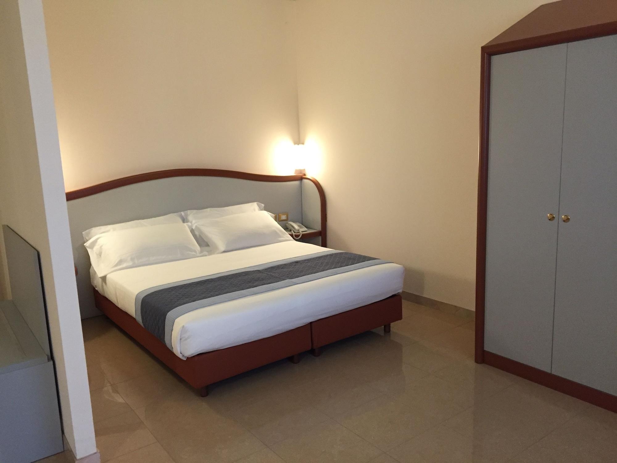 Hotel Verdi Виченца Екстериор снимка