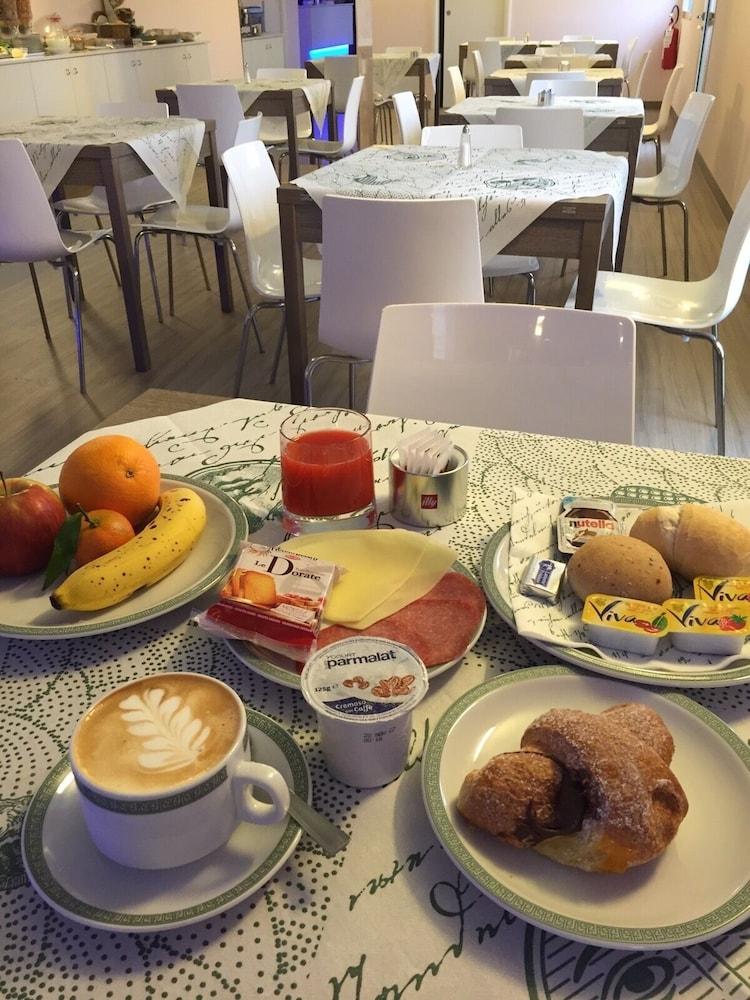 Hotel Verdi Виченца Екстериор снимка
