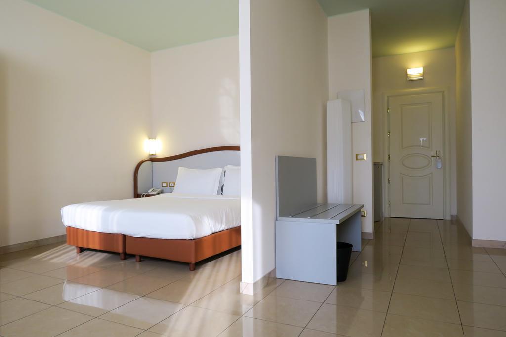 Hotel Verdi Виченца Екстериор снимка