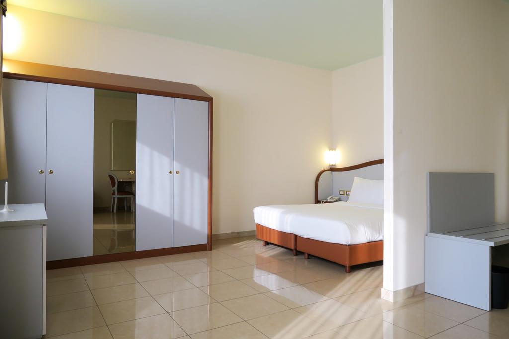 Hotel Verdi Виченца Екстериор снимка